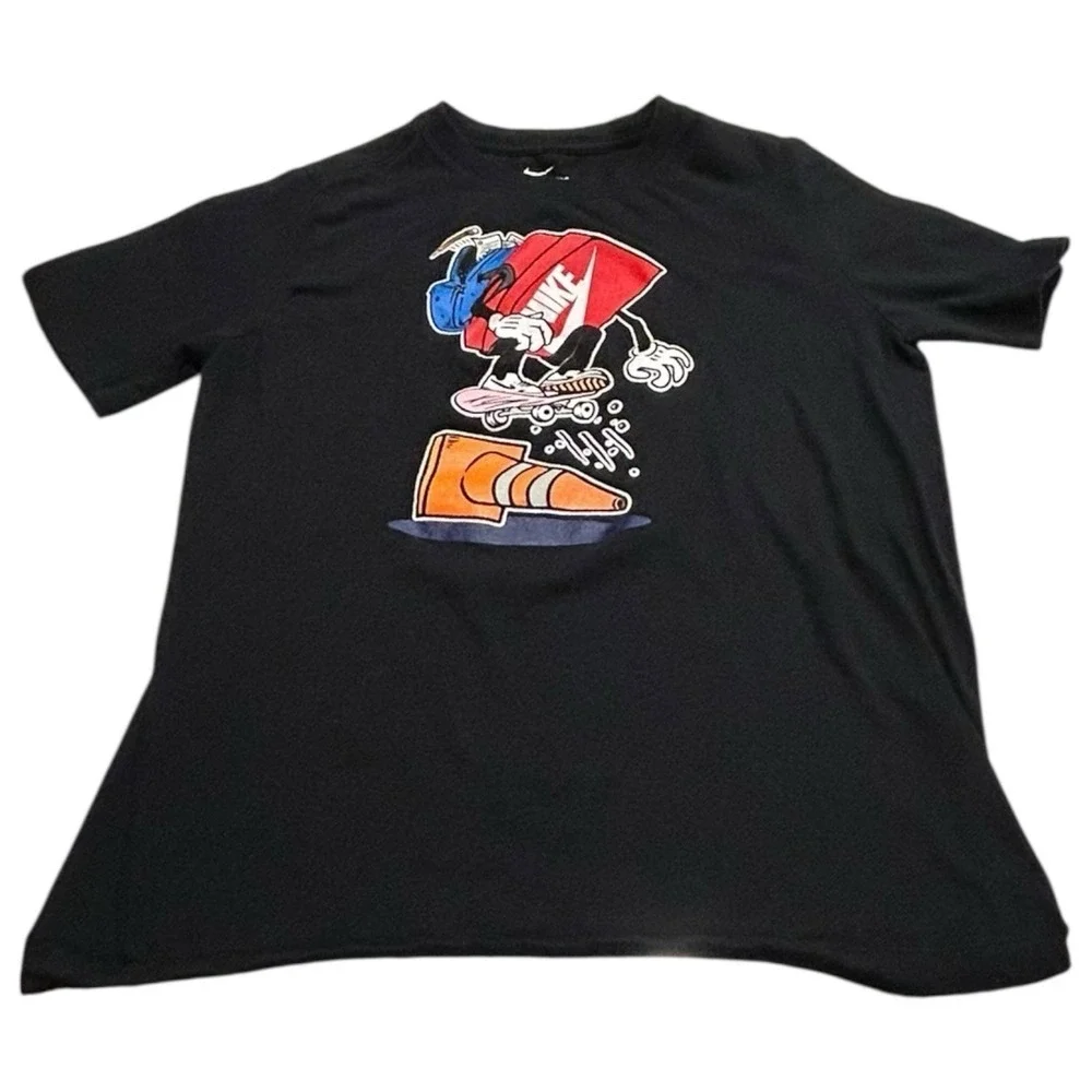 The Nike Tee Kids' T-Shirt Retro Skateboarding Backpack & Cone Graphics XL